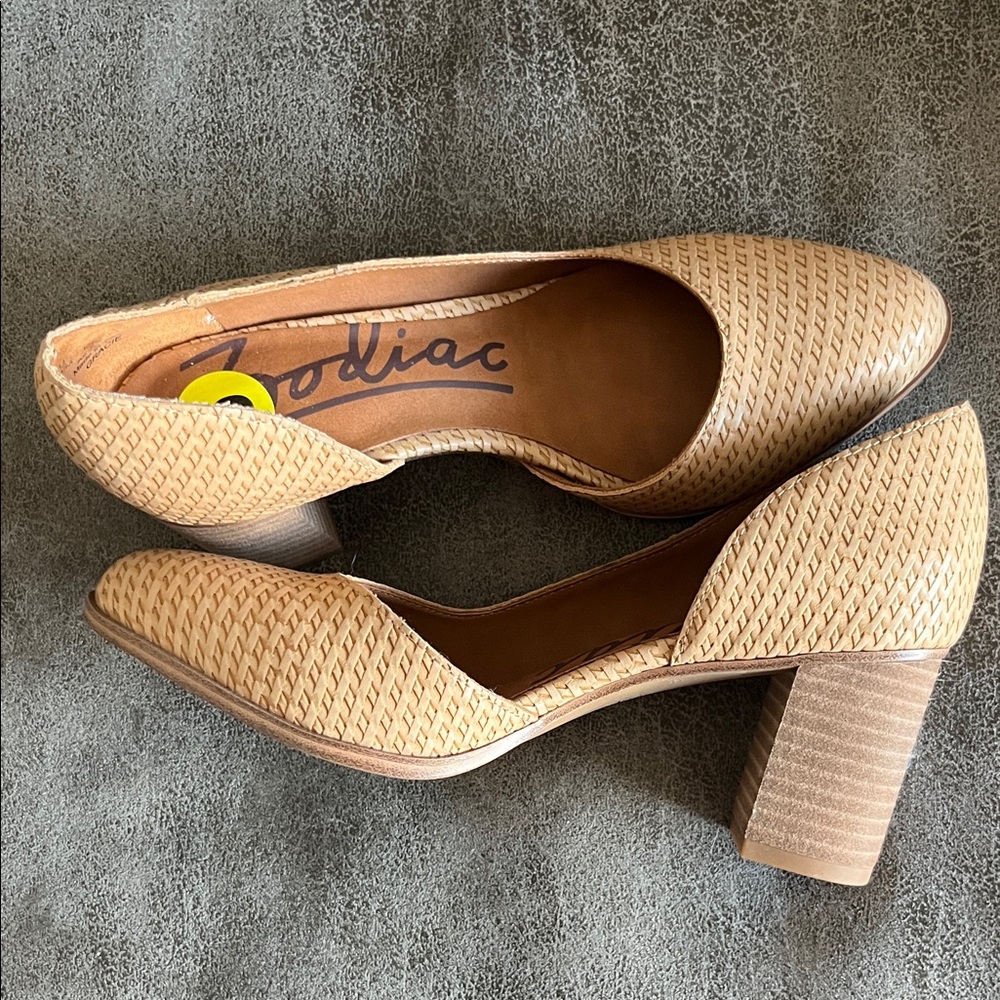 Zodiac Women's Woven Tan Block Heels